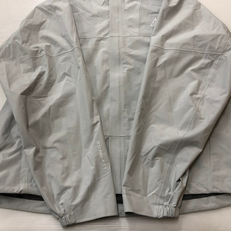 【中古品】【メンズ】 NIKE ACG ナイキ エーシージー STORM-FIT CASCADE RAINS DV9416-025 ストームフィット カスケード レインズ アウター 148-260918-sa-09-teih サイズ：2XL カラー：グレー 万代Net店