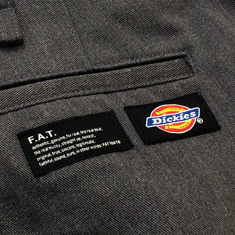 【中古品】【メンズ】 FAT エフエーティー × DICKIES ディッキーズ 別注コラボ WIDE CHINOPANTS WIDE F32110-PN03-AD ワイド チノパンツ ボトムス 153-260918-sa-24-teih サイズ：JUMBO カラー：グレー 万代Net店