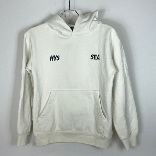 【中古品】【メンズ】 WIND AND SEA ウィンダンシー LOGO HOODIE WDS-C-HYS-23-APQ1-16 ロゴ フーディー 長袖 トップス 142-260919-sa-19-teih サイズ：XS カラー：ホワイト 万代Net店