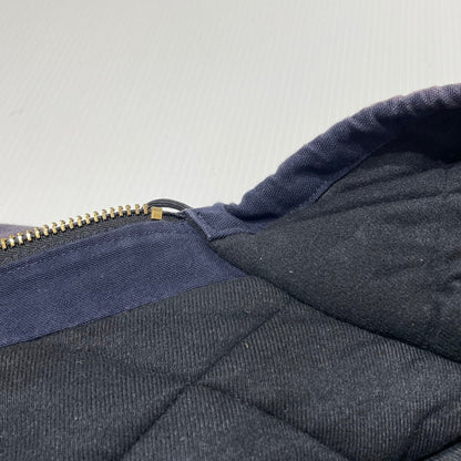 【現状渡し品】【メンズ】 CARHARTT カーハート DNY FIRM DUCK INSULATED FLANNEL-LINED ACTIVE JACKET J140 ファームダック インサレーテッド フランネルライン アクティブジャケット アウター 145-260919-yo-08-teih サイズ：M カラー：ネイビー 万代Net店
