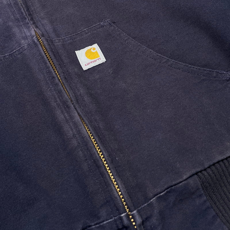 【現状渡し品】【メンズ】 CARHARTT カーハート DNY FIRM DUCK INSULATED FLANNEL-LINED ACTIVE JACKET J140 ファームダック インサレーテッド フランネルライン アクティブジャケット アウター 145-260919-yo-08-teih サイズ：M カラー：ネイビー 万代Net店