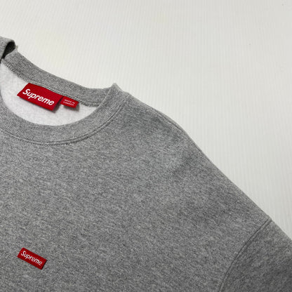 【中古品】【メンズ】 SUPREME シュプリーム 24FW SMALL BOX CREWNECK スモール ボックスロゴ クルーネック スウェット 長袖 トップス トレーナー 149-260919-yo-03-teih サイズ：L カラー：グレー 万代Net店