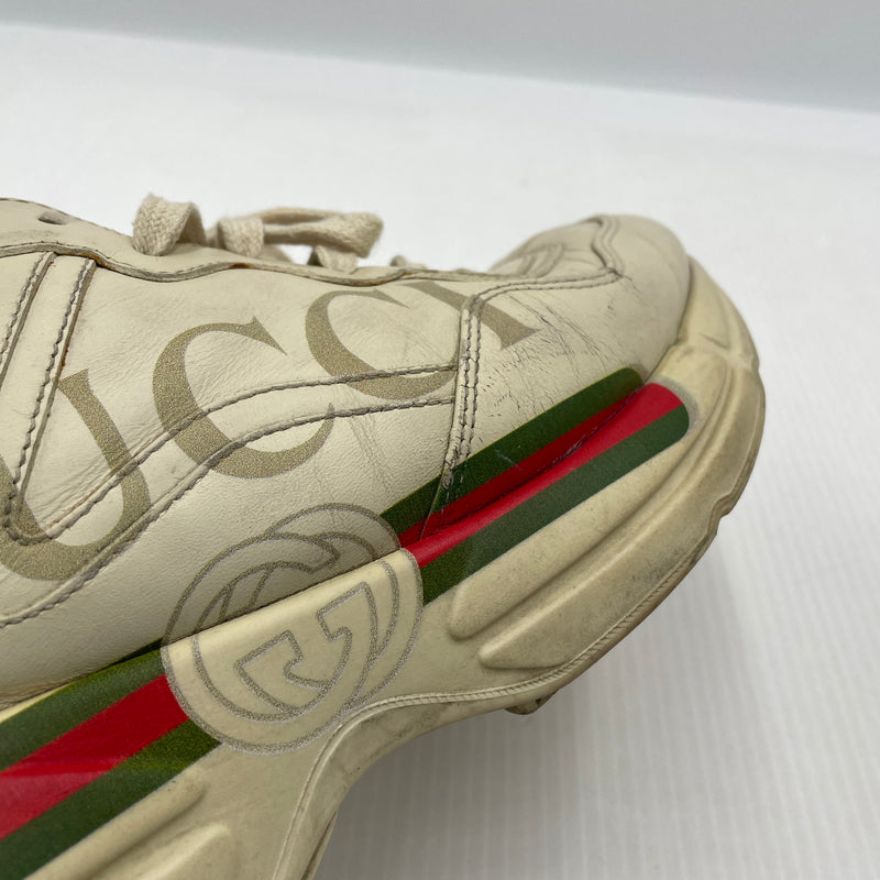 【現状渡し品】【メンズ】 GUCCI グッチ RHYTON LEATHER SNEAKER 500877 ライトン レザー スニーカー 靴 183-261007-sa-01-teih サイズ：27cm カラー：アイボリー 万代Net店