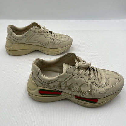 【現状渡し品】【メンズ】 GUCCI グッチ RHYTON LEATHER SNEAKER 500877 ライトン レザー スニーカー 靴 183-261007-sa-01-teih サイズ：27cm カラー：アイボリー 万代Net店