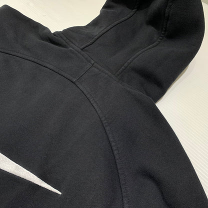 【中古品】【メンズ】 Supreme シュプリーム × NIKE ナイキ 別注 コラボ ZIP UP HOODED SWEATSHIRT HF9633-010 ジップアップ フーディ スウェットシャツ トップス ジップアップパーカー 149-260920-ko-07-teih サイズ：M カラー：ブラック 万代Net店