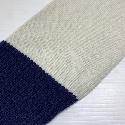 【中古品】【メンズ】 STONE ISLAND ストーンアイランド EMBROIDERED WOOL LOGO SWEATER エンブロイダリー ウール セーター トップス ニット 141-260920-ko-09-teih サイズ：M カラー：ホワイト/ネイビー 万代Net店