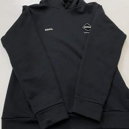 【中古品】【メンズ】 F.C.R.B エフ シー アール ビー STRETCH FLEECE HOODIE FCRB-252031 ストレッチ フリース フーディー 長袖 トップス 142-260922-sa-16-teih サイズ：S カラー：ブラック 万代Net店