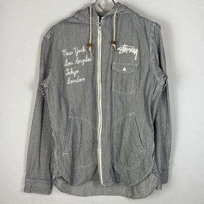 【中古品】【メンズ】 STUSSY ステューシー HICKORY STRIPE ZIP UP HOODIE ヒッコリー ストライプ ジップ アップ フーディ 長袖 142-260922-sa-04-teih サイズ：XL カラー：ストライプ 万代Net店