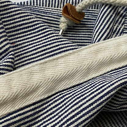 【中古品】【メンズ】 STUSSY ステューシー HICKORY STRIPE ZIP UP HOODIE ヒッコリー ストライプ ジップ アップ フーディ 長袖 142-260922-sa-04-teih サイズ：XL カラー：ストライプ 万代Net店