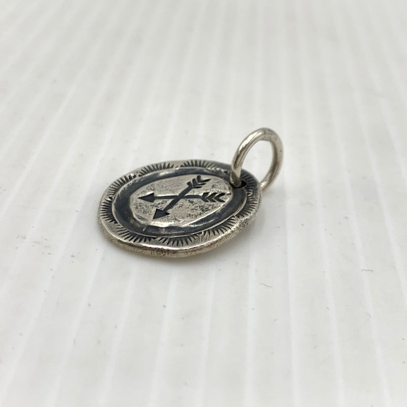 【中古品】【メンズ】 hemlock ヘムロック CROSS ARROW METAL クロスアローメタル トップ アクセサリー ペンダントトップ 192-260926-ko-20-teih カラー：シルバー 万代Net店