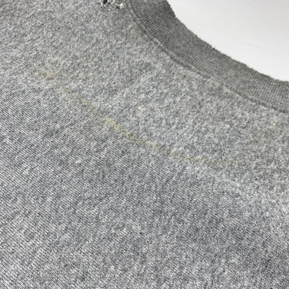 【現状渡し品】【メンズ】 TEPPEI FURUYAMA テッペイ フルヤマ THE WORLD FAMOUS CREW NECK SWEAT ワールド フェイマス クルーネック スウェット トップス トレーナー 140-260923-ko-05-teih サイズ：不明 カラー：グレー 万代Net店