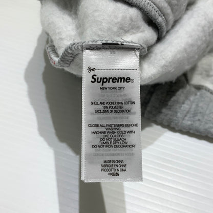 【中古品】【メンズ】 Supreme シュプリーム × MARITHE FRANCOIS GIRBAUD マリテフランソワジルボー 別注 コラボ SHUTTIE CARGO SWEAT PANTS シャッティ カーゴスウェットパンツ ボトムス 149-260923-ko-20-teih サイズ：XL カラー：グレー 万代Net店