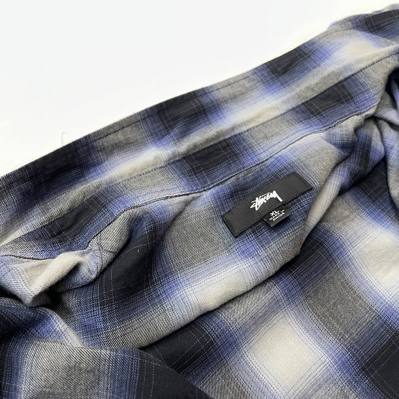 【中古品】【メンズ】 STUSSY ステューシー BEACH OMBRE PLAID SHIRT 1110391 ビーチ オンブレ プレイド シャツ 長袖 トップス 142-260923-sa-12-teih サイズ：XL カラー：チェック 万代Net店