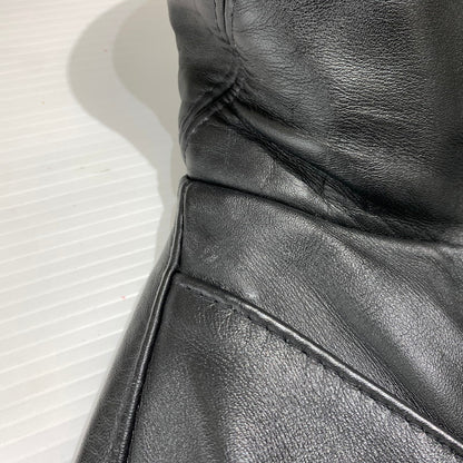 【現状渡し品】【メンズ】 LEWIS LEATHERS ルイスレザー LIGHTNING TIGHT FIT COWHIDE 391T ライトニング タイトフィット カウハイド アウター レザージャケット 145-260923-ko-19-teih サイズ：38 カラー：ブラック 万代Net店