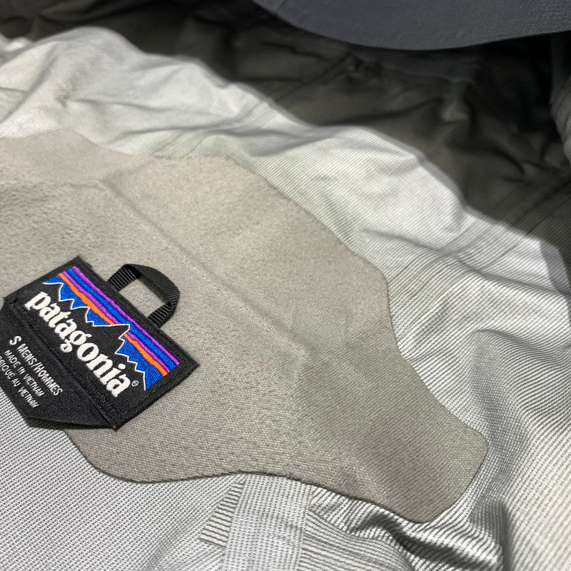 【中古品】【メンズ】 Patagonia パタゴニア TORRENTSHELL 3L JACKET STY85240FA20 トレントシェル ジャケット ライトアウター ナイロンジャケット 144-260923-ko-16-teih サイズ：S カラー：ブラック 万代Net店