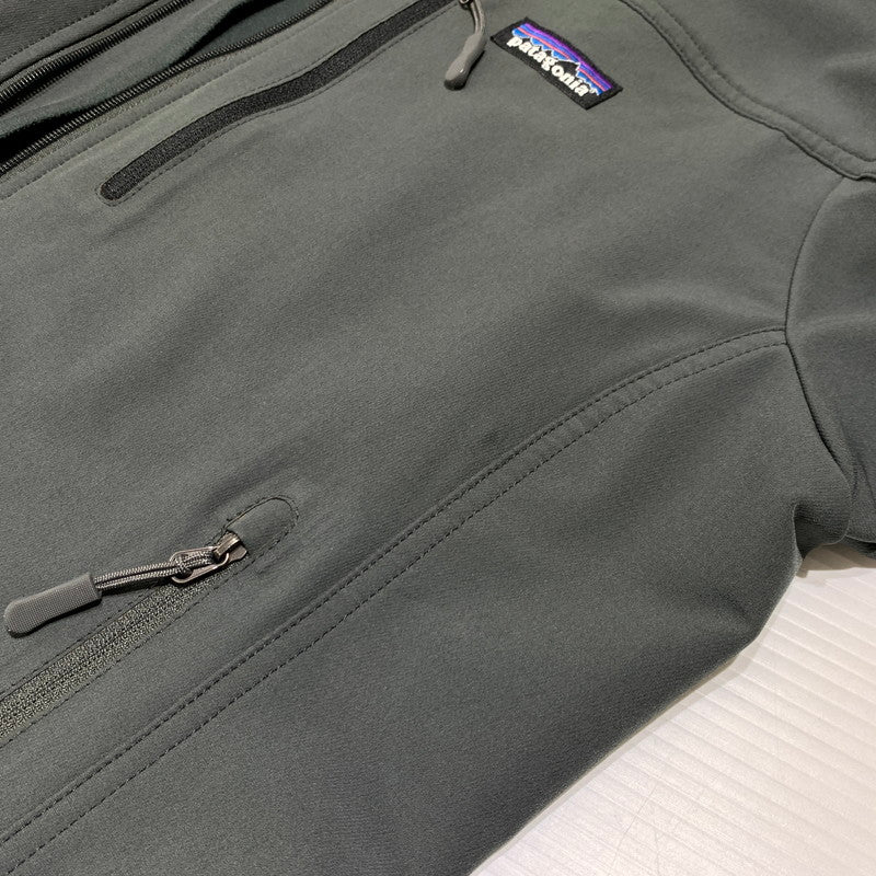 【中古品】【メンズ】 PATAGONIA パタゴニア SIMPLE GUIDE HOODY 83760SP12 シンプル ガイド フーディ ライトアウター ソフトシェルジャケット 144-260927-ko-14-teih サイズ：S カラー：グレー 万代Net店
