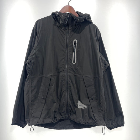 【中古品】【メンズ】 GRAMICCI グラミチ × AND WANDER アンドワンダー 別注コラボ BRUSHED NYLON JACKET GUJ5-S3000 ブラッシュド ナイロンジャケット ライトアウター 144-260925-yo-04-teih サイズ：M カラー：チャコール 万代Net店