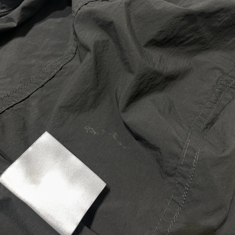 【中古品】【メンズ】 GRAMICCI グラミチ × AND WANDER アンドワンダー 別注コラボ BRUSHED NYLON JACKET GUJ5-S3000 ブラッシュド ナイロンジャケット ライトアウター 144-260925-yo-04-teih サイズ：M カラー：チャコール 万代Net店