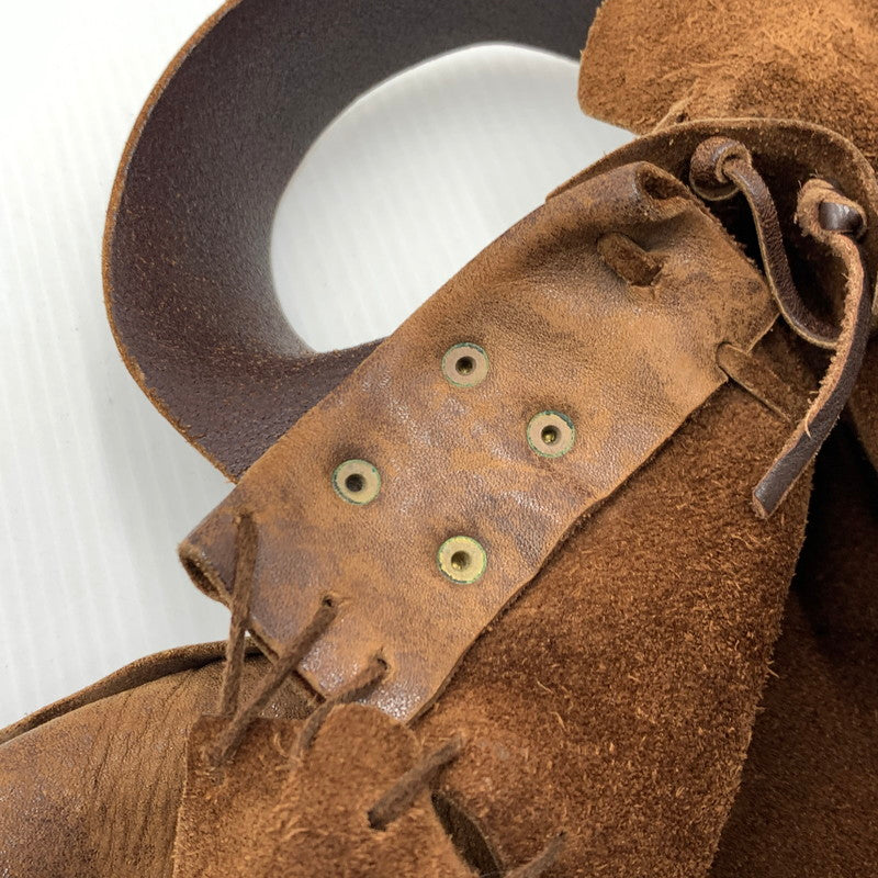 【現状渡し品】【メンズ】 HTC エイチティーシー LEATHER SHOULDER BAG レザーショルダーバッグ カバン フラワースタッズ 188-260926-ko-02-teih カラー：ブラウン 万代Net店