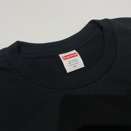 【中古品】【メンズ】 Supreme シュプリーム × LARRY CLARK ラリークラーク 別注コラボ 26AW GUN S/S TEE ガン ショートスリーブTシャツ 半袖トップス 149-260925-ss-01-teih サイズ：XL カラー：ブラック 万代Net店