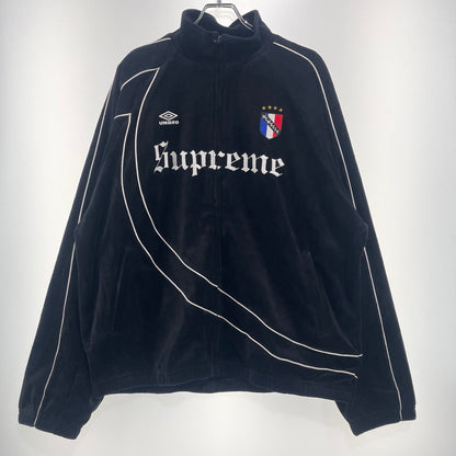 【中古品】【メンズ】 Supreme シュプリーム × UMBRO アンブロ 別注コラボ 26AW VELOUR TRACK JACKET ベロア トラックジャケット アウター 149-260925-ss-07-teih サイズ：XL カラー：ブラック 万代Net店
