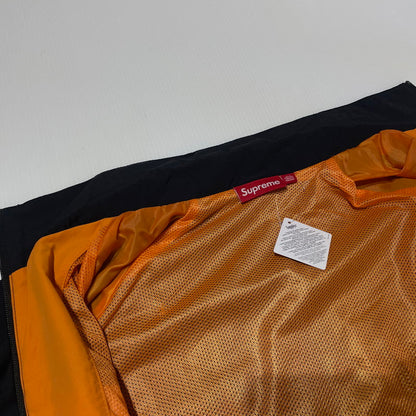 【中古品】【メンズ】 Supreme シュプリーム 26SS LOGO TAPING TRACK JACKET ロゴ テーピング トラックジャケット アウター 149-260925-ss-08-teih サイズ：XL カラー：オレンジ 万代Net店