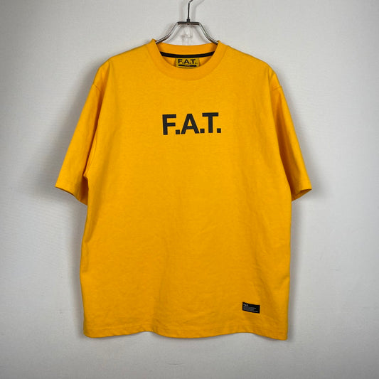 【中古品】【メンズ】 FAT エフエイティー SINGA S/S TEE F32610-09 シンガ ショートスリーブTシャツ 半袖トップス 142-261019-ss-01-teih サイズ：SKINNY カラー：イエロー 万代Net店