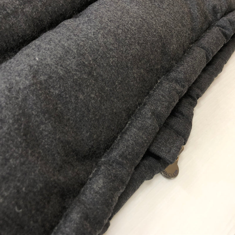 【中古品】【メンズ】 MONCLER モンクレール MONTGENEVRE B20914033805 54272 モンジュネーヴル アウター 144-260925-sa-09-teih サイズ：1 カラー：グレー 万代Net店