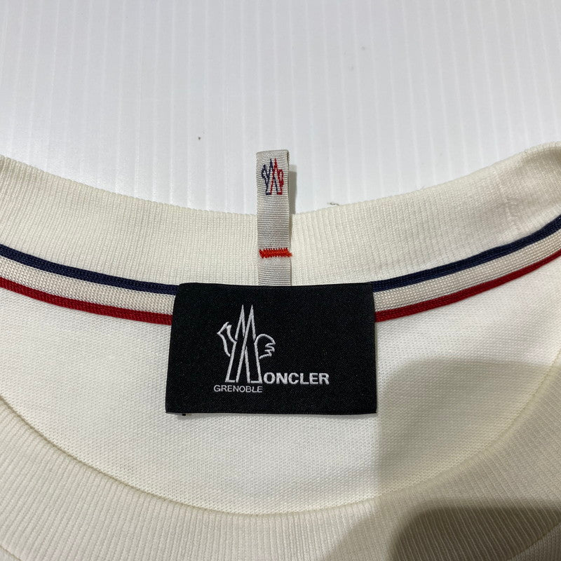 【中古品】【メンズ】 Moncler モンクレール 3D GRENOBLE S/S T-SHIRT I20978C00005 83927 立体ロゴ グルノーブル ショートスリーブTシャツ 半袖トップス 141-260928-ss-01-teih サイズ：S/※襟周り、他汚れ有 カラー：ホワイト 万代Net店