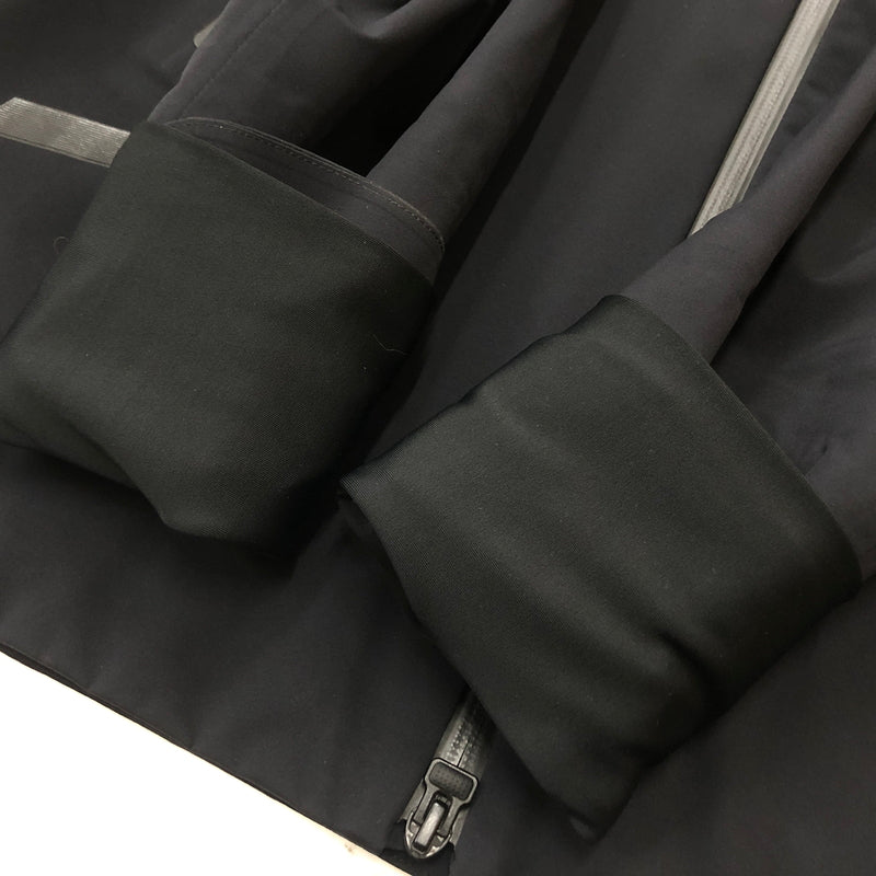 【中古品】【メンズ】 DESCENTE デサイト ALLTERRAIN HARD SHELL JACKET DAMRGC32 オルテライン ハードシェル ジャケット アウター 144-260925-sa-02-teih サイズ：M カラー：ブラック 万代Net店