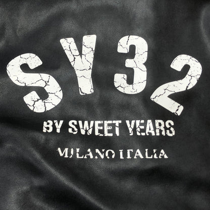 【中古品】【メンズ】 Y32 BY SWEET YEARS エスワイサーティトゥ バイ スウィートイヤーズ FAKE LEATHER ZIP HOODIE 15524 フェイク レザー ジップ フーディ アウター 141-260925-sa-04-teih サイズ：M カラー：ブラック 万代Net店