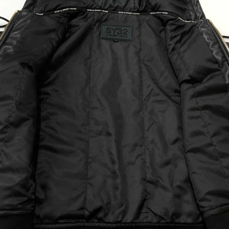 【中古品】【メンズ】 Y32 BY SWEET YEARS エスワイサーティトゥ バイ スウィートイヤーズ FAKE LEATHER ZIP HOODIE 15524 フェイク レザー ジップ フーディ アウター 141-260925-sa-04-teih サイズ：M カラー：ブラック 万代Net店