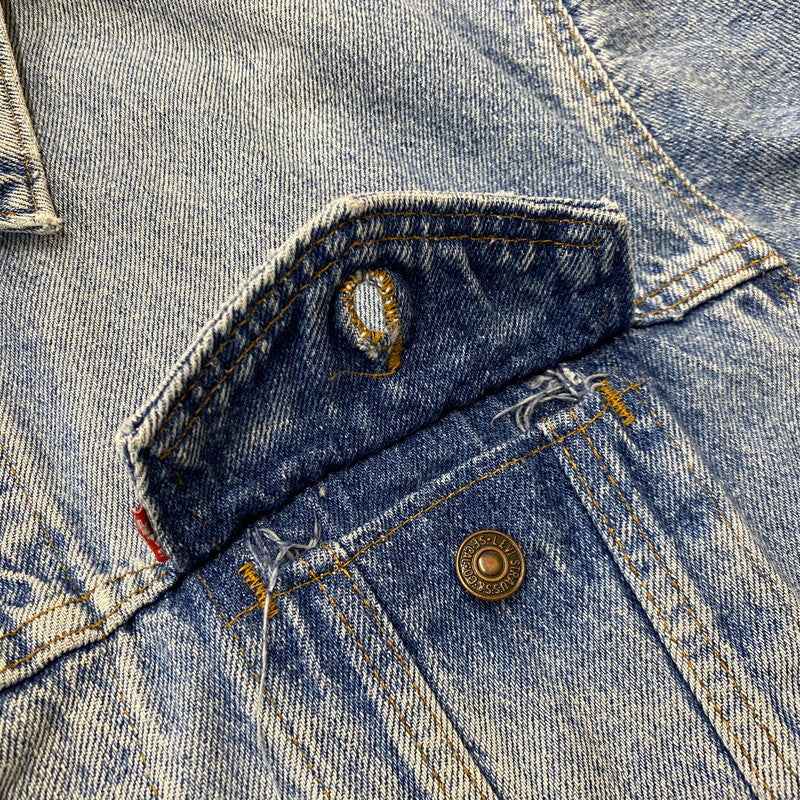 【中古品】【メンズ】 Levi's リーバイスDENIM JACKET 70507-4890 デニムジャケット アウター Gジャン ボタン裏刻印527 145-260928-ss-10-teih サイズ：不明 カラー：ライトブルー 万代Net店