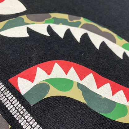 【中古品】【メンズ】 A BATHING APE アベイシングエイプ SHARK LOGO S/S TEE 001TEJ801013M シャーク ロゴ ショートスリーブ Tシャツ 半袖 トップス 142-260927-ko-02-teih サイズ：XL カラー：ブラック 万代Net店