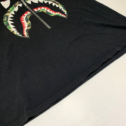 【中古品】【メンズ】 A BATHING APE アベイシングエイプ SHARK LOGO S/S TEE 001TEJ801013M シャーク ロゴ ショートスリーブ Tシャツ 半袖 トップス 142-260927-ko-02-teih サイズ：XL カラー：ブラック 万代Net店
