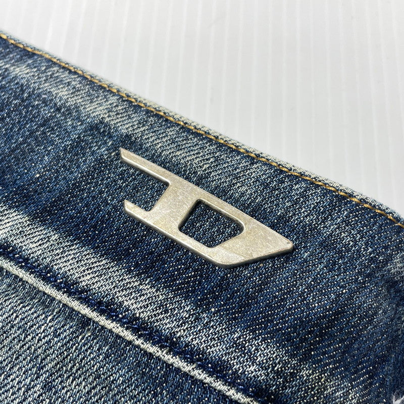 【中古品】【レディース】 DIESEL ディーゼル DE-HUSH-MINI DENIM SKIRTS A13730 09J46 ハッシュ ミニ デニムスカート ボトムス 171-260925-yo-12-teih サイズ：W25 カラー：インディゴ 万代Net店
