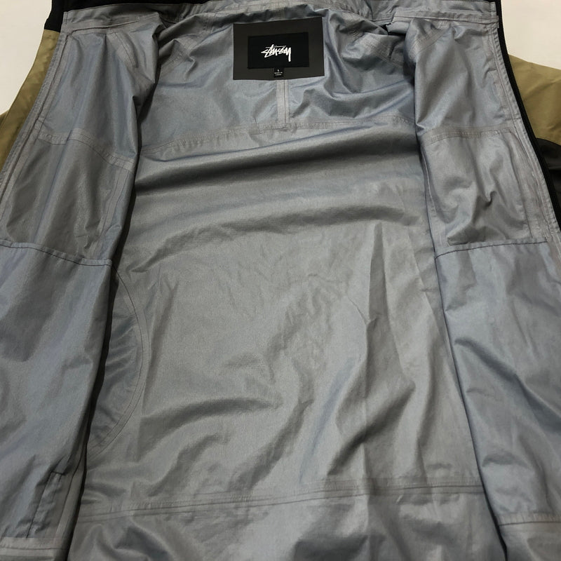 【中古品】【メンズ】 STUSSY ステューシー 115550 TAPED SEAM RAIN SHELL JACKET テープド シーム レイン シェル ジャケット アウター 142-260925-sa-05-teih サイズ：L カラー：カーキ 万代Net店