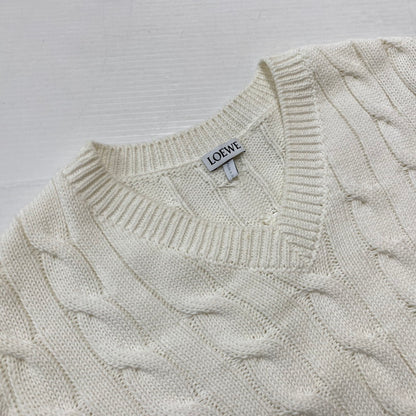 【中古品】【レディース】 LOEWE ロエベ ANAGRAM COTTON CABLE V-NECK SWEATER S359Y14KFG アナグラム コットンケーブルVネック セーター トップス ニット 168-260928-ss-03-teih サイズ：XS カラー：ホワイト 万代Net店