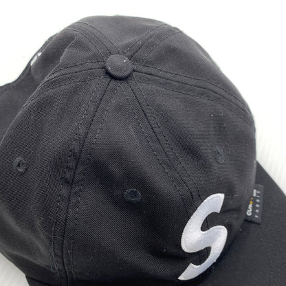 【現状渡し品】【メンズ】 SUPREME シュプリーム CORDURA S LOGO 6-PANEL CAP コーデュラ ロゴ 6パネル キャップ 帽子 149-260927-ko-31-teih カラー：ブラック 万代Net店