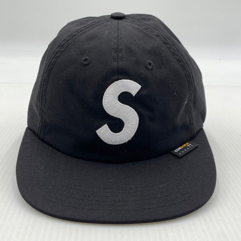 【現状渡し品】【メンズ】 SUPREME シュプリーム CORDURA S LOGO 6-PANEL CAP コーデュラ ロゴ 6パネル キャップ 帽子 149-260927-ko-31-teih カラー：ブラック 万代Net店