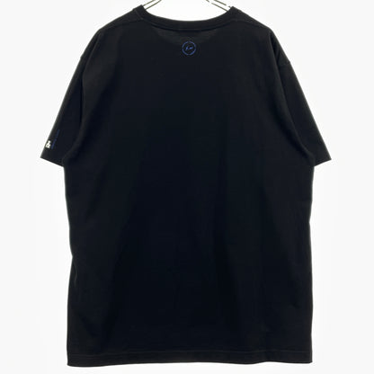 【中古品】【メンズ】 GOD SELECTION XXX ゴッド セレクション トリプルエックス × FRGMENT フラグメント 7TH ANNIVERSARY S/S TEE セブンス アニバーサリー ショートスリーブ Tシャツ 半袖 トップス 142-260929-sa-19-teih サイズ：XL カラー：ブラック 万代Net店