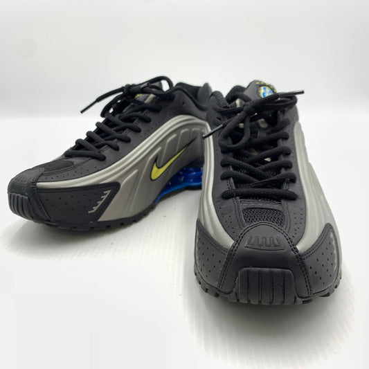 【中古品】【メンズ】 NIKE ナイキ SHOX R4 IO8134-001 ショックス スニーカー 靴 シューズ 160-260929-ko-25-teih サイズ：27.5cm カラー：シルバー/ブラック 万代Net店