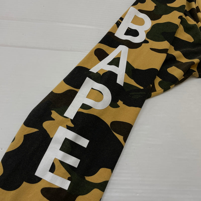 【中古品】【メンズ】 A BATHING APE アベイシングエイプ LOGO L/S TEE 001LTK701001M ロゴ ロングスリーブTシャツ 長袖トップス 142-261003-ss-02-teih サイズ：M カラー：カモ柄 万代Net店