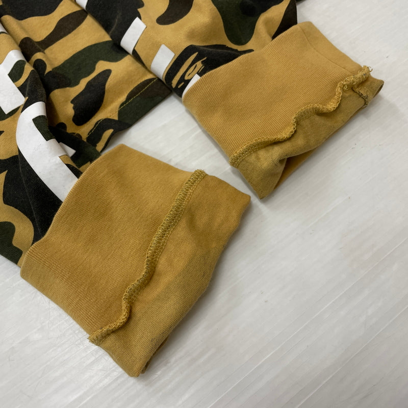【中古品】【メンズ】 A BATHING APE アベイシングエイプ LOGO L/S TEE 001LTK701001M ロゴ ロングスリーブTシャツ 長袖トップス 142-261003-ss-02-teih サイズ：M カラー：カモ柄 万代Net店
