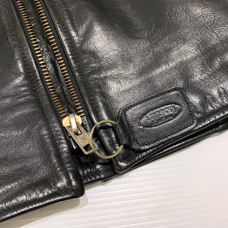 【中古品】【メンズ】 VANSON バンソン SINGLE RIDER JACKET MODEL B シングル ライダースジャケット ライトアウター レザージャケット 145-261001-ko-19-teih サイズ：36 カラー：ブラック 万代Net店