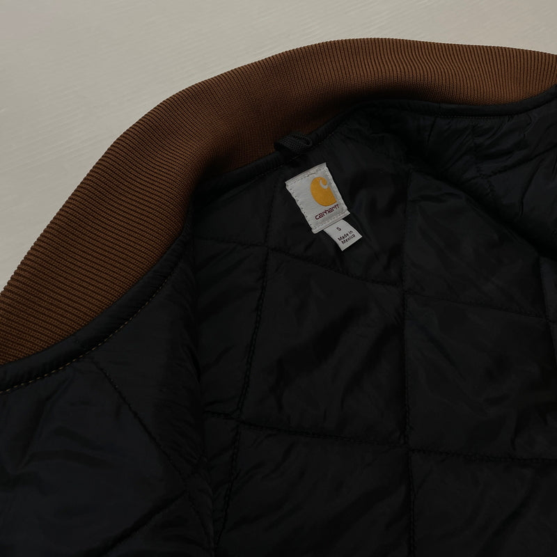 【中古品】【メンズ】 Carhartt カーハート DUCK VEST ARCTIC QUILT LINED V01BRN ダックベスト アークティック キルトライニング アウター 145-261003-ss-01-teih サイズ：S カラー：ブラウン 万代Net店