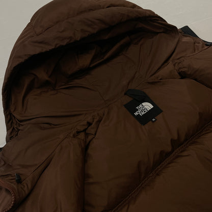 【中古品】【メンズ】 THE NORTH FACE ザ ノースフェイス NUPTSE HOODIE ND92232R ヌプシ フーディー アウター ジップアップパーカー ダウンジャケット 144-261003-ss-07-teih サイズ：M/※汚れ、破損等あり カラー：ブラウン 万代Net店