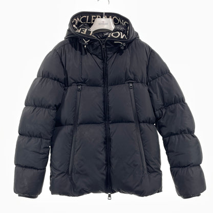 【現状渡し品】【メンズ】 MONCLER モンクレール MONTCLA GIUBBOTTO H20911B56900 C0300 モンクラ ジュボット アウター 141-260929-sa-01-teih カラー：ブラック 万代Net店