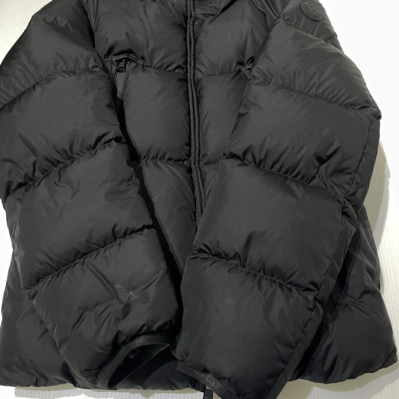 【現状渡し品】【メンズ】 MONCLER モンクレール MONTCLA GIUBBOTTO H20911B56900 C0300 モンクラ ジュボット アウター 141-260929-sa-01-teih カラー：ブラック 万代Net店
