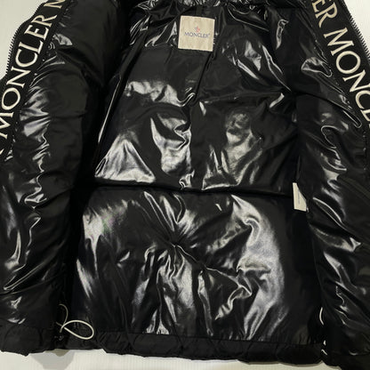 【現状渡し品】【メンズ】 MONCLER モンクレール MONTCLA GIUBBOTTO H20911B56900 C0300 モンクラ ジュボット アウター 141-260929-sa-01-teih カラー：ブラック 万代Net店